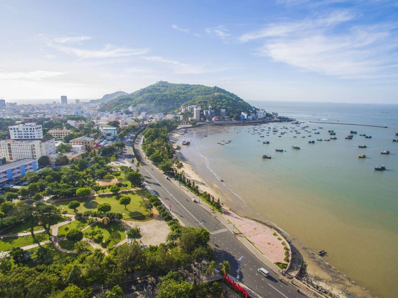 Море, горы, солнце — путешествие к мысу Святого Жака из Хошимина – индивидуальная экскурсия