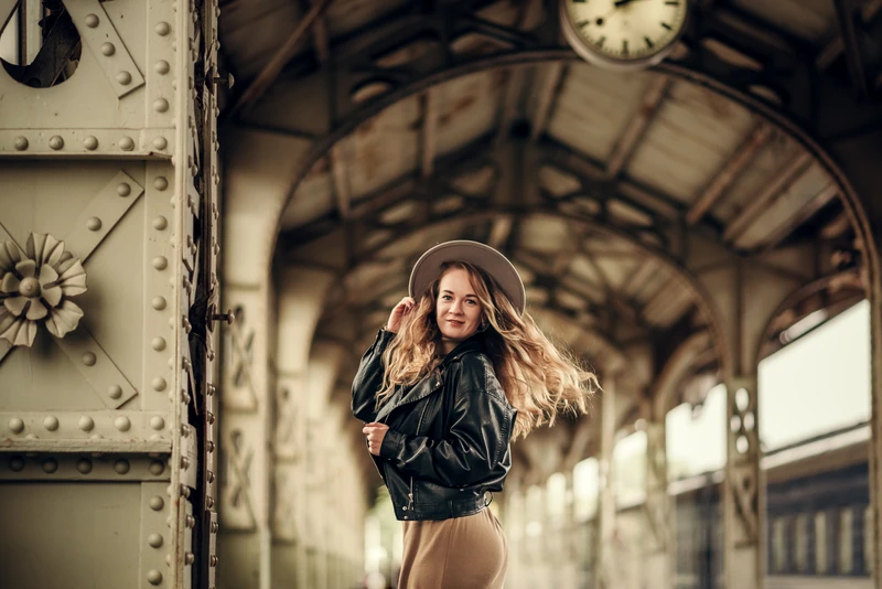 Фотосессия на Витебском вокзале в Петербурге – индивидуальная экскурсия