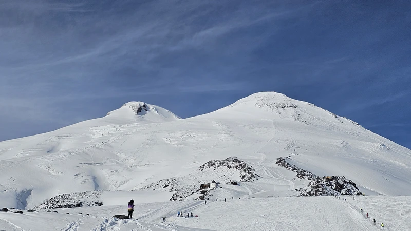 Эльбрус + озеро Гижгит + Поляна нарзанов из Кисловодска – групповая экскурсия