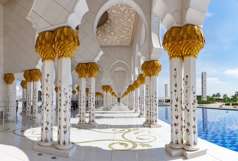 Мечеть Шейха Зайда и музей teamLab Phenomena в Абу-Даби – групповая экскурсия