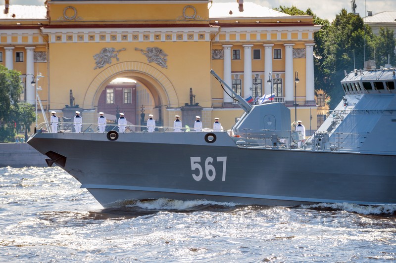 Вся мощь русского флота на берегах Невы: в Петербург на День ВМФ – авторский тур
