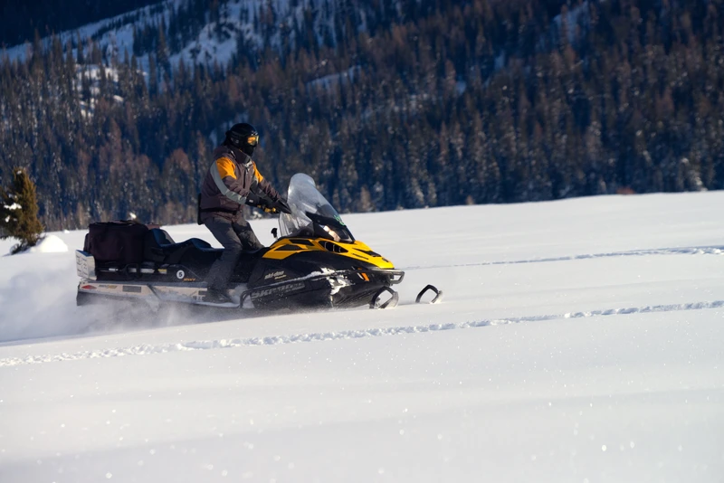 В новый год меня увозит снегоход: драйв на январских каникулах – авторский тур