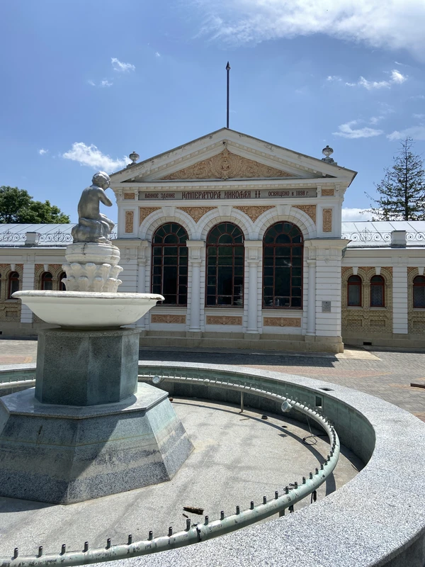 Обзорная экскурсия из Железноводска по Пятигорску, Кисловодску и Ессентукам