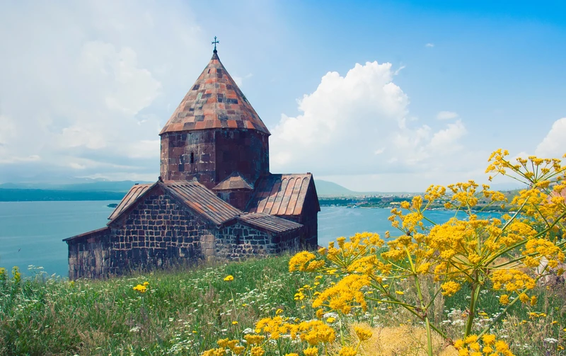 Древности, коньяк, вино и кино: вояж по Армении и Грузии с дегустациями – авторский тур