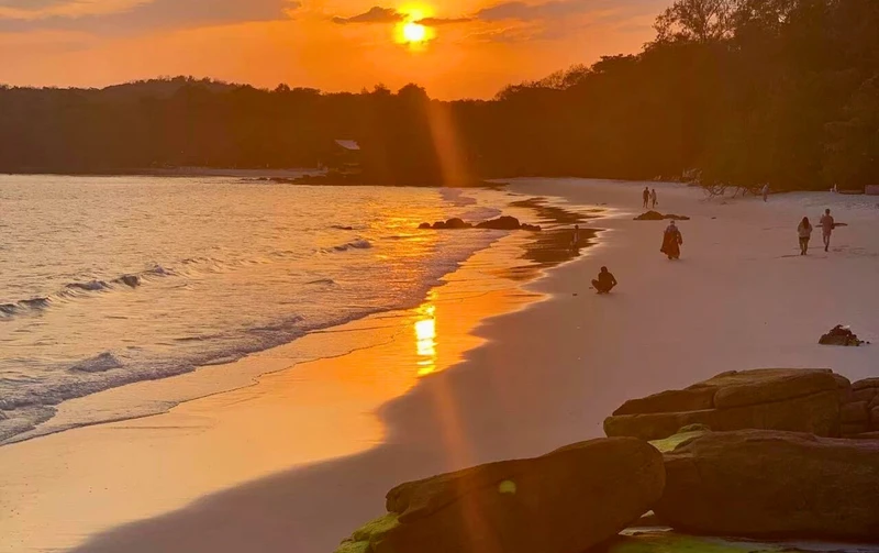 Целый день на Самете: пляжный отдых и фаер-шоу – групповая экскурсия