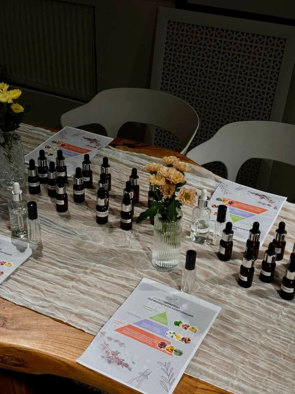 Парфюмерный мастер-класс в петербургской кофейне – групповая экскурсия