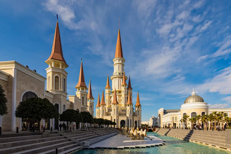 Из Сиде  — к магии света и музыки в Land of Legends – групповая экскурсия