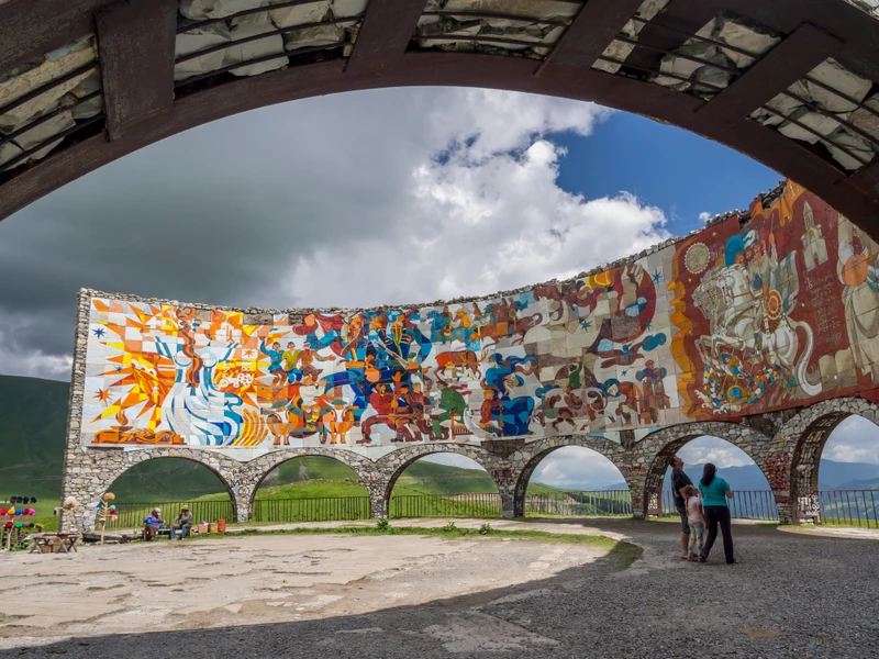 Из Тбилиси — к селу Кaноби и далее на Казбек – групповая экскурсия