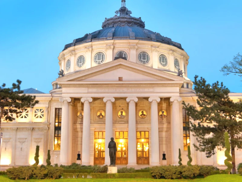 Три облика Бухареста: Средневековье — Belle Époque — модернизм 20 века – индивидуальная экскурсия