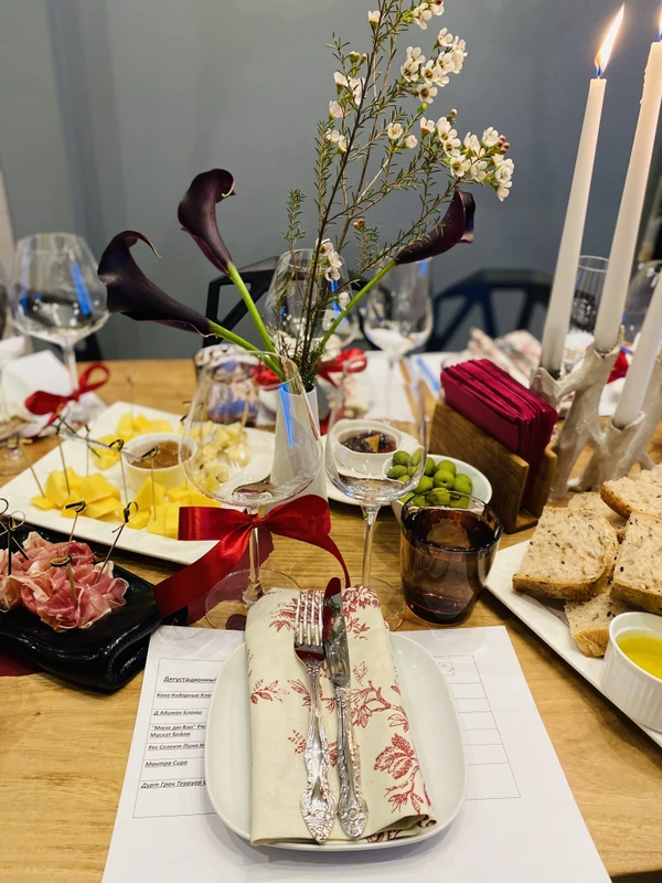 Вино и невероятные love stories в Казани (18+) – индивидуальная экскурсия