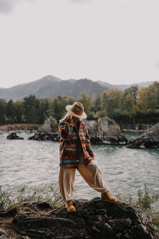 Первый вдох Алтая: фотосессия на берегах Катуни – групповая экскурсия