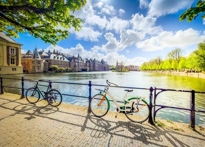 Контрасты Амстердама, Роттердама и Гааги в индивидуальном туре на авто премиум-класса – авторский тур