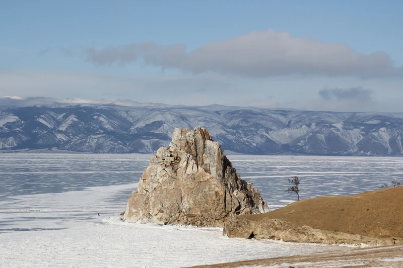 Тур «всё включено» на зимний Байкал: Ольхон, Листвянка, лёд и фольклорная программа – авторский тур