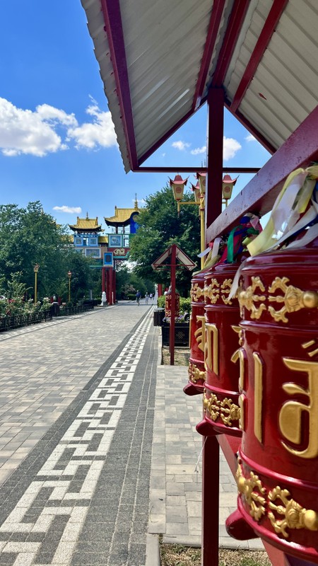 Столица калмыцких степей и Золотая обитель Будды Шакьямуни – индивидуальная экскурсия