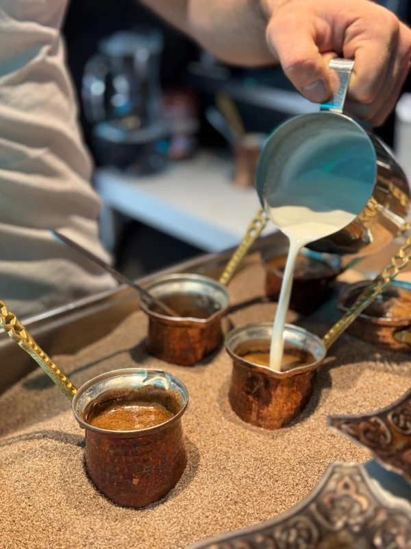 Московская кофейная культура + дегустация 4 необычных видов кофе (14+) – групповая экскурсия