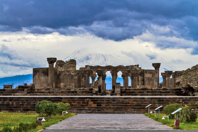Духовное наследие Армении: Эчмиадзин и Звартноц – групповая экскурсия