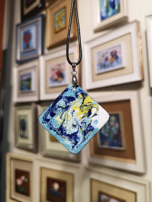 Мастер-класс по росписи кулона в технике «горячая эмаль» – групповая экскурсия