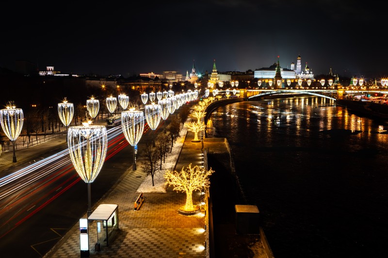 По новогодней Москве — на автомобиле! – индивидуальная экскурсия