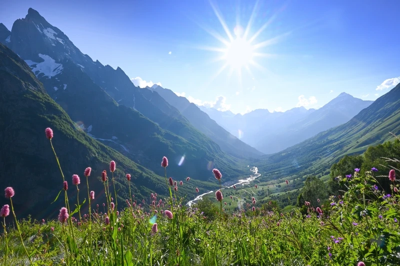 Окрестности Домбая в мини-группе: автотур по знаковым локациям – авторский тур