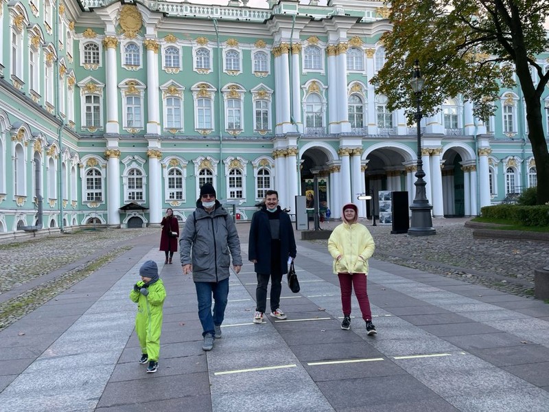 Зимний дворец для детей и их родителей – индивидуальная экскурсия