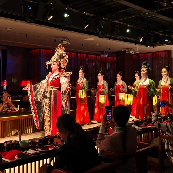 Императорский банкет в Лояне – индивидуальная экскурсия