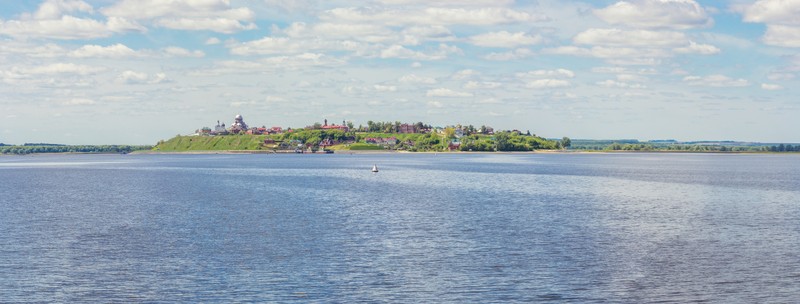 Прогулка на парусной яхте по Волге – индивидуальная экскурсия