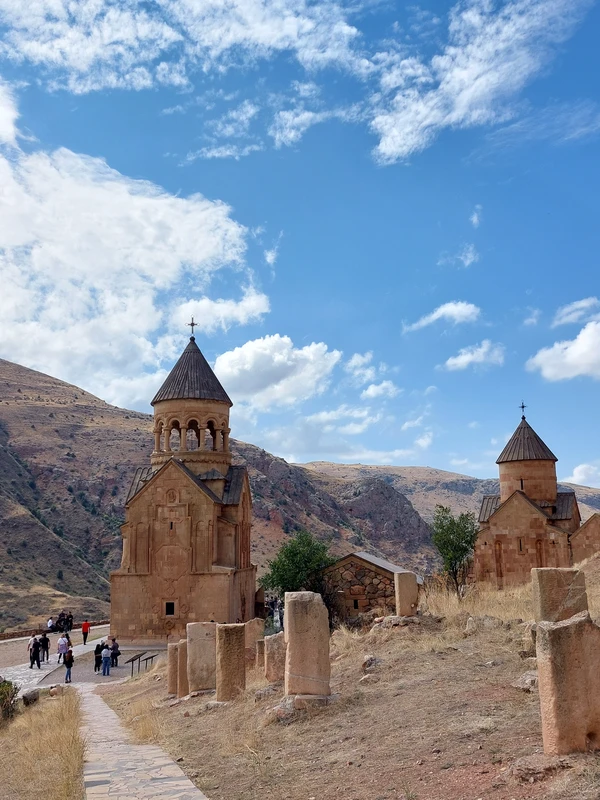 Горы, солнце и вино на юге Армении — путешествие из Еревана – индивидуальная экскурсия