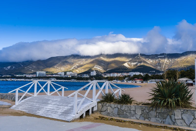 Индивидуальный автотур из Сочи: на пикапе в Геленджик и на эндуро к сухогрузу «Рио» – авторский тур