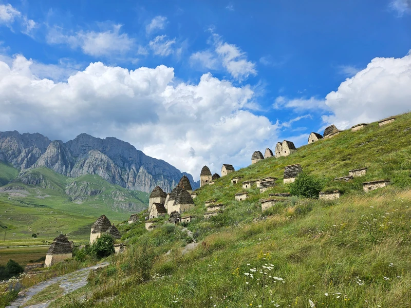 Главные достопримечательности Осетии, Ингушетии и Чечни – авторский тур