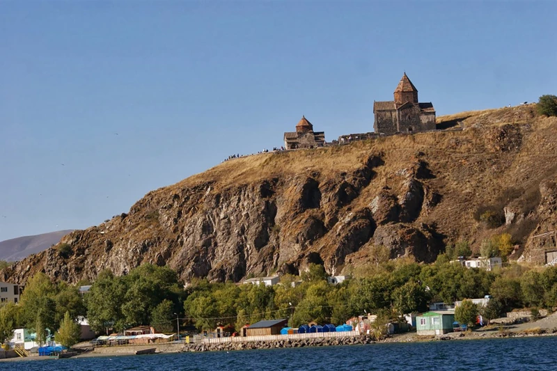 Зелёный Дилижан, голубой Севан и русский след в Фиолетово – индивидуальная экскурсия