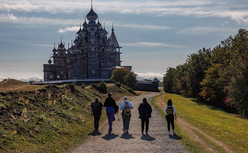 В Карелию в мини-группе: мастер-классы, водные прогулки, ретропоезд, Кижи, Валаам и «Рускеала» – авторский тур