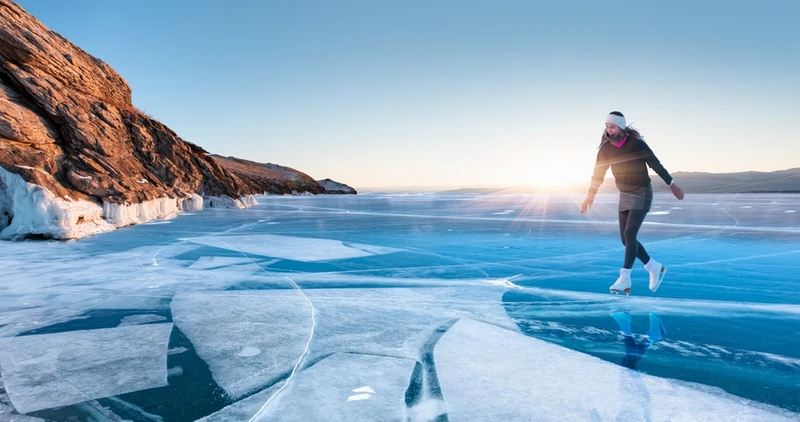 Поход на коньках по Байкалу налегке и с проживанием в тёплых турбазах и гостевых домах – авторский тур