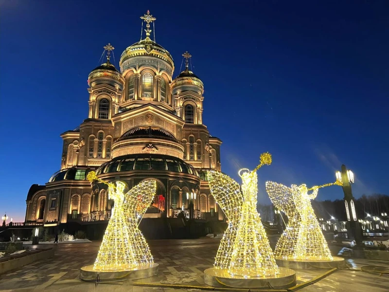 Из Москвы — в парк «Патриот» – групповая экскурсия