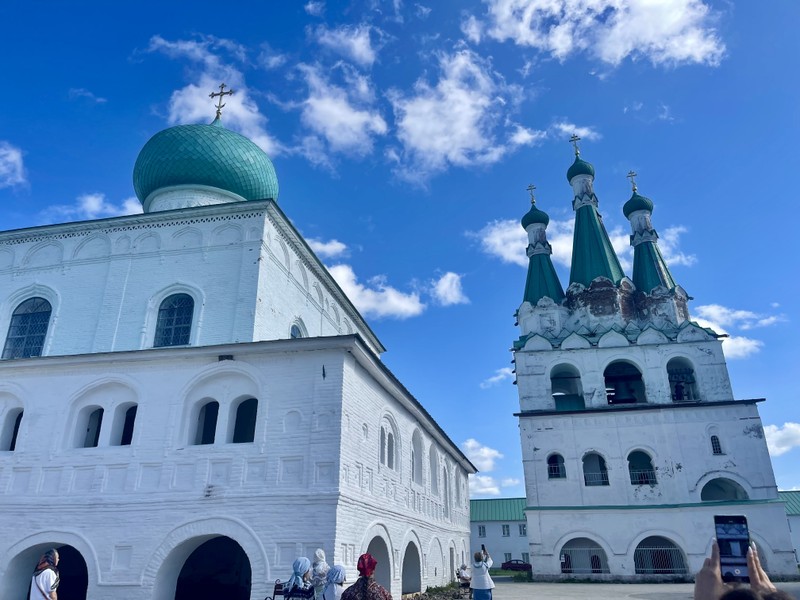 Из Петербурга — к монастырю Александра Свирского и другим святыням – индивидуальная экскурсия