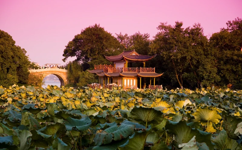 Индивидуально из Шанхая в город, воспетый Марко Поло, — Ханчжоу – авторский тур