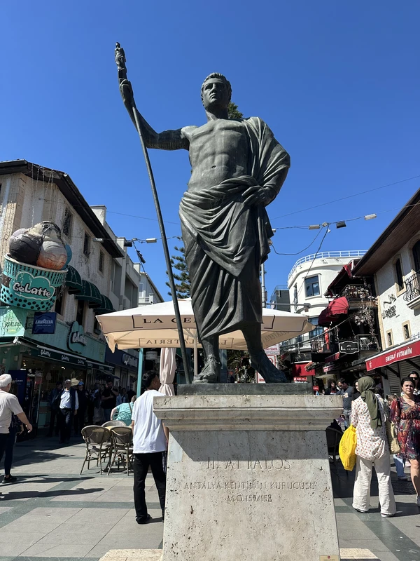 По Старому городу — от античности до наших дней – групповая экскурсия