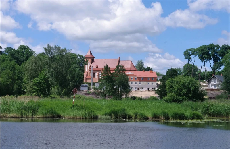 Речная прогулка от центра Калининграда к кирхе Арнау – групповая экскурсия