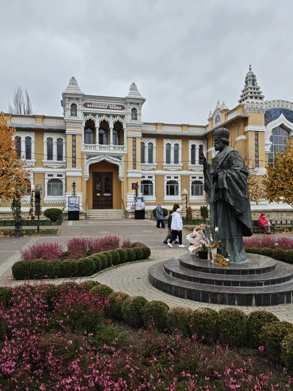 Трансфер с экскурсией из аэропорта Минеральных Вод в Ессентуки/Кисловодск – индивидуальная экскурсия