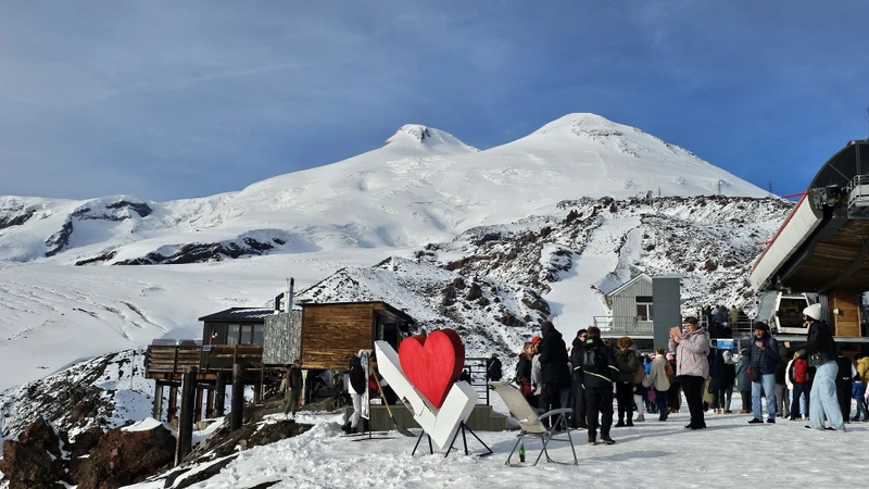 Эльбрус + озеро Гижгит + Поляна Нарзанов из Ессентуков – групповая экскурсия