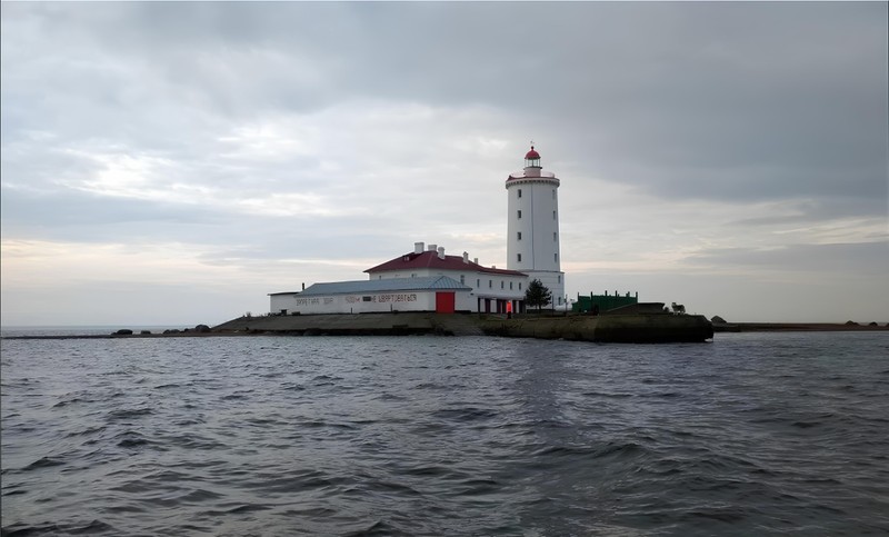 Морское путешествие из Петербурга в Кронштадт – индивидуальная экскурсия