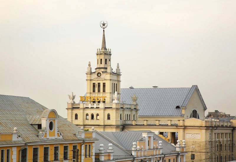 Обзорная прогулка по Бресту в мини-группе – групповая экскурсия