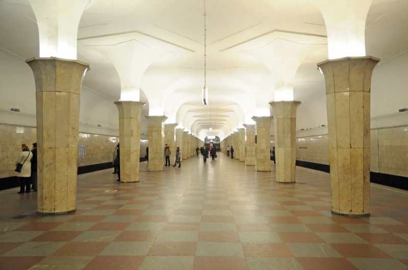 Сквозь землю и время: 90 лет истории московского метро – групповая экскурсия