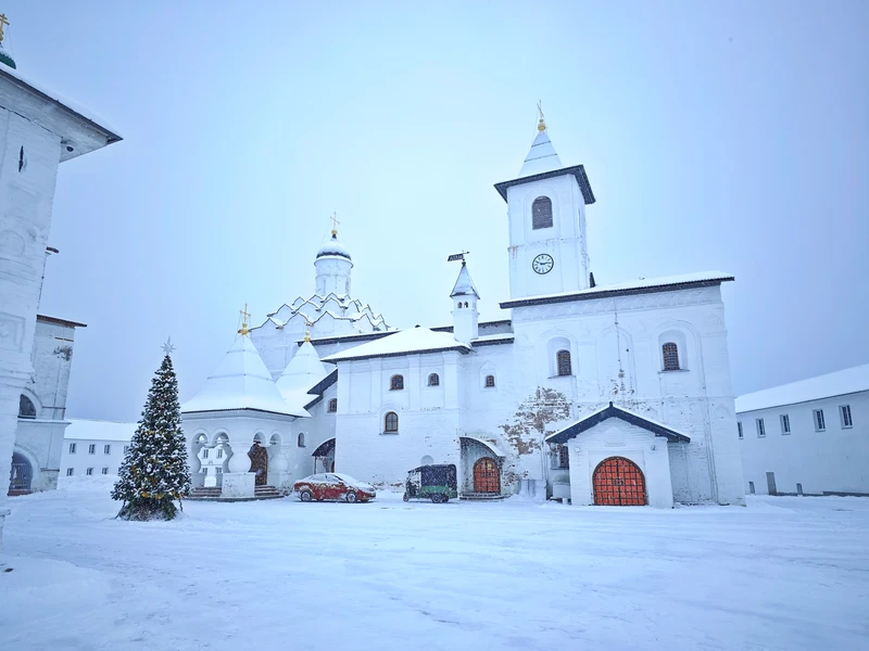 Из Санкт-Петербурга — в Александро-Свирский и Введено-Оятский монастыри – индивидуальная экскурсия