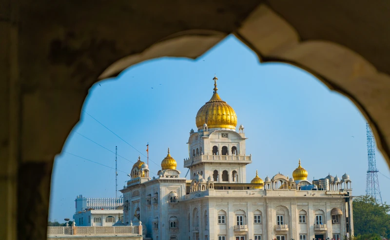 Водопад Арвалем + 5 религий (всё включено) – индивидуальная экскурсия