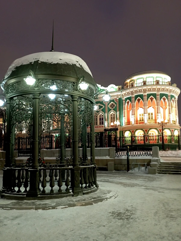 Автомобильная экскурсия «Вечерний Екатеринбург»