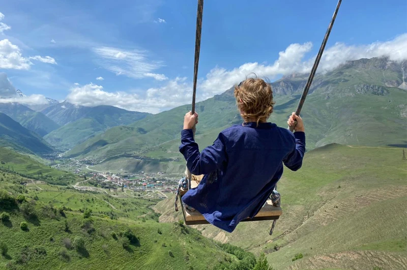 Треккинг в Цейском ущелье налегке с проживанием в гостинице (всё включено) – авторский тур