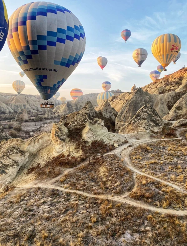 Полёт на воздушном шаре: долины Каппадокии на рассвете – групповая экскурсия