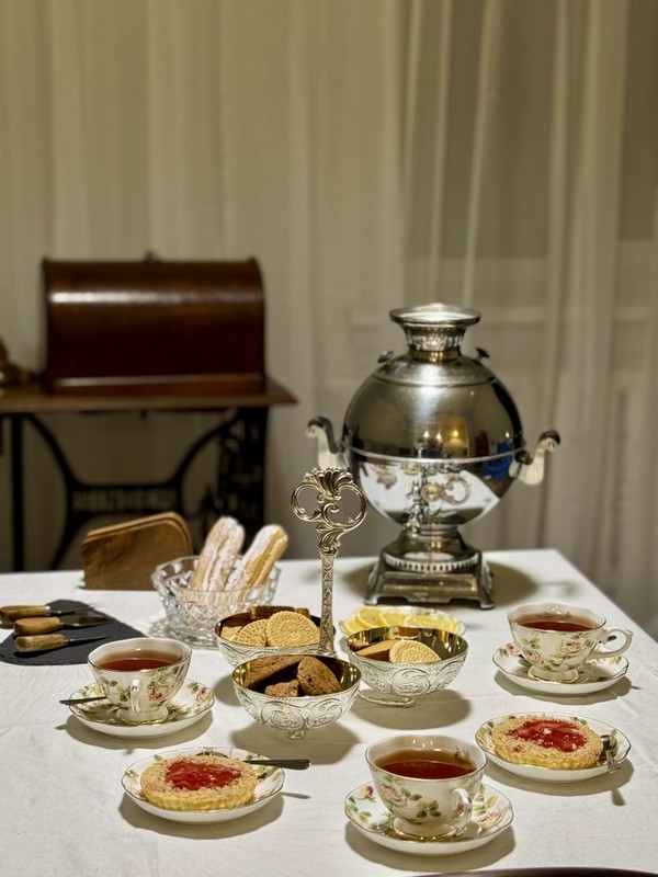 Чаепитие по-достоевски в коммунальной квартире Петербурга – индивидуальная экскурсия