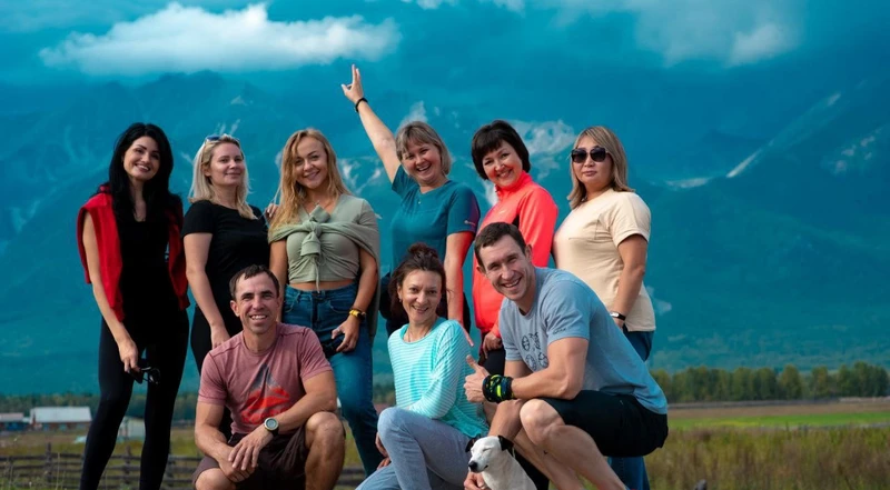 Треккинг-тур в окружении Саян с восхождениями налегке и без палаток – авторский тур