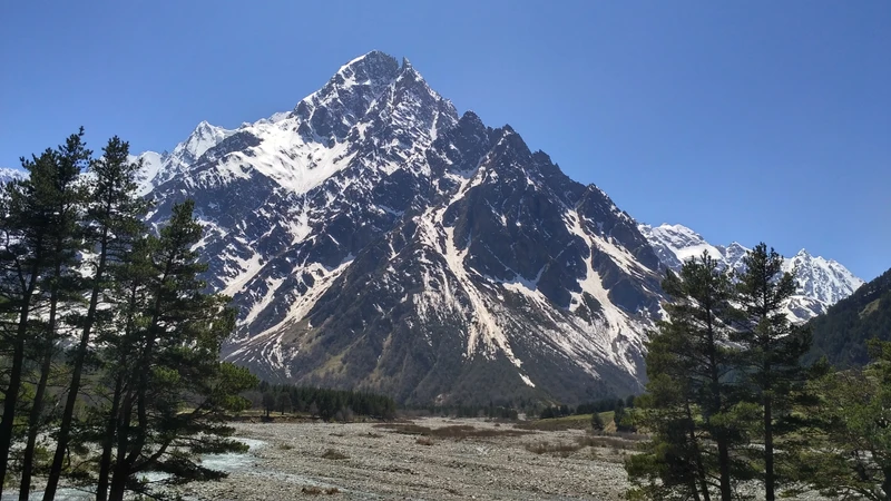Чегемское ущелье на внедорожнике! – индивидуальная экскурсия